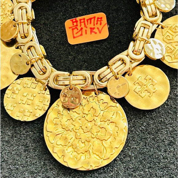NWOT Tory Burch charm bracelet - Picture 6 of 15